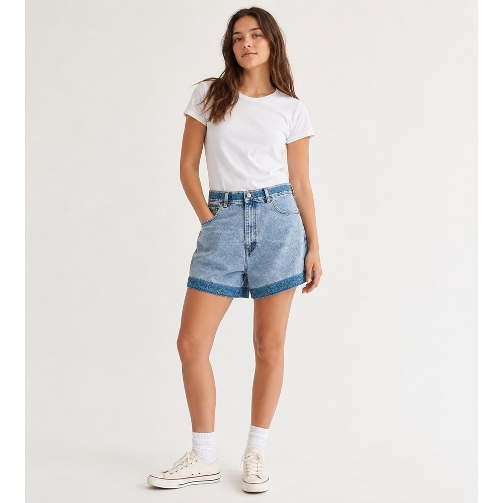 Bill Blass Vintage High Waisted Denim Shorts Boho Y2K Size 14 16 Waist 33